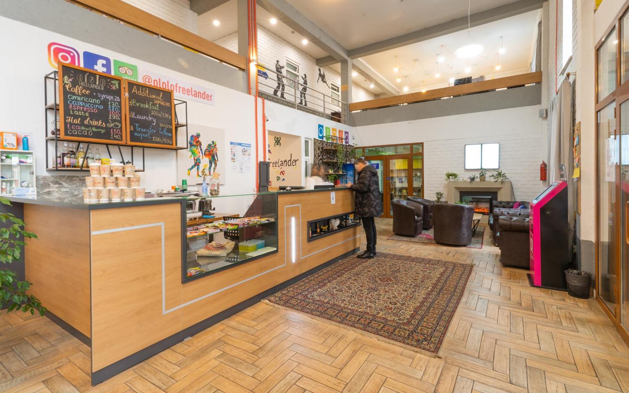 Ololofreelander Hostel&Coworking Bishkek Exterior photo