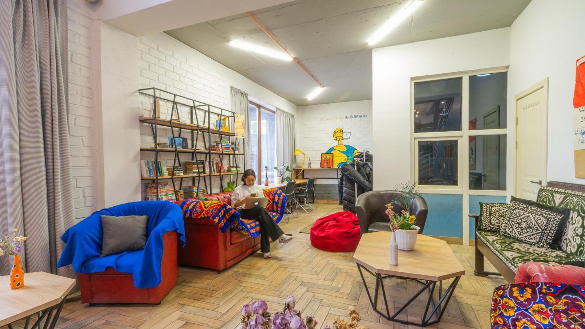 Ololofreelander Hostel&Coworking Bishkek Exterior photo
