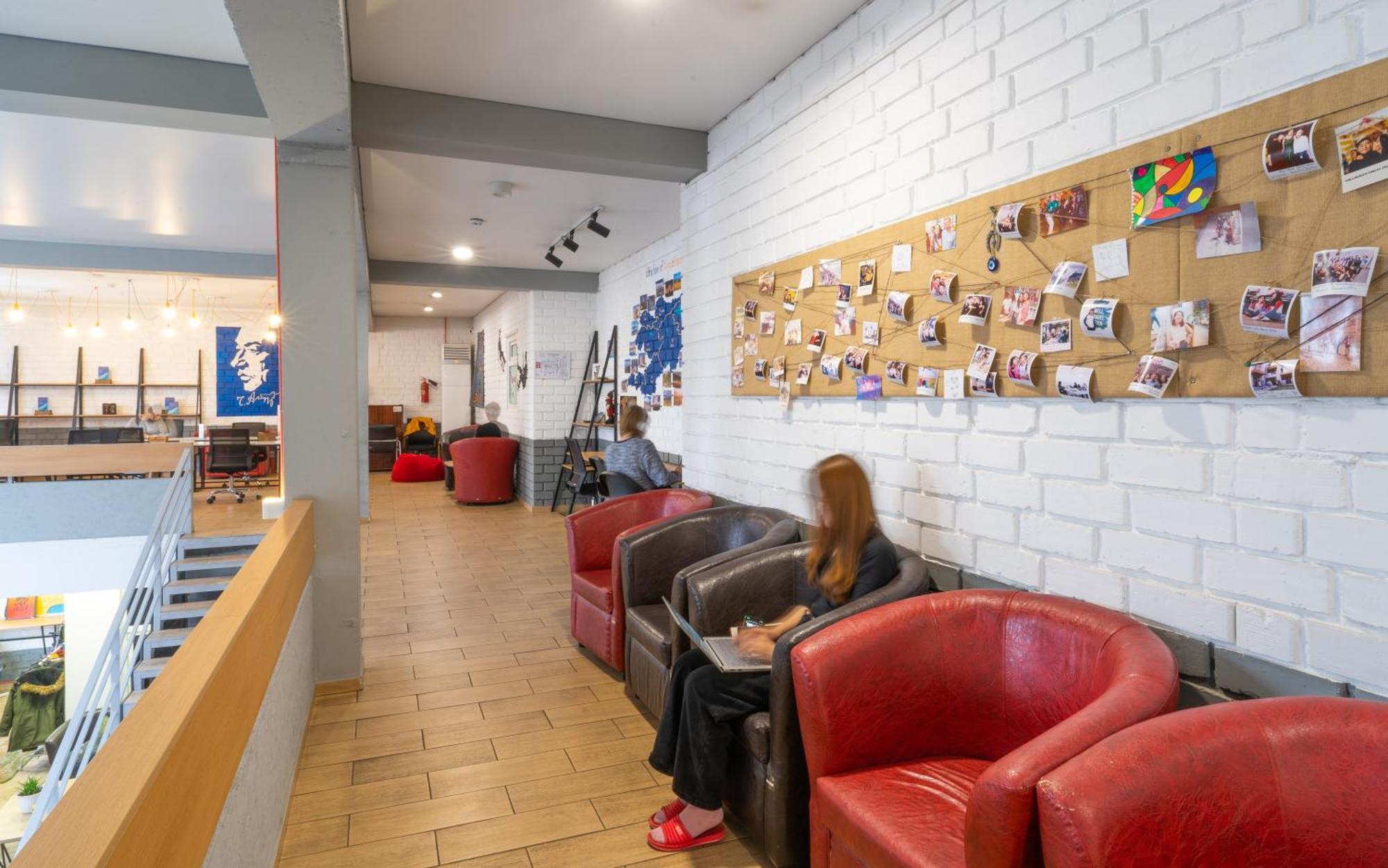Ololofreelander Hostel&Coworking Bishkek Exterior photo